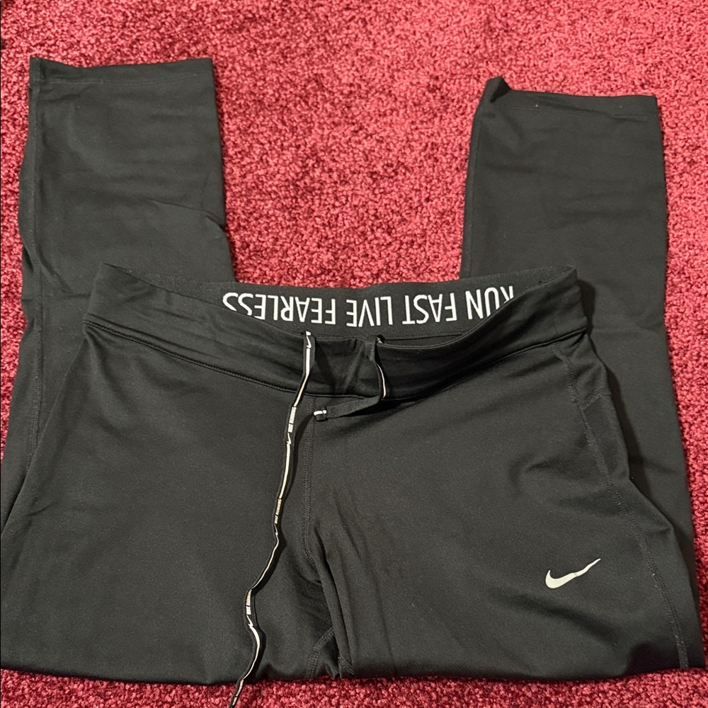 Nike Black' Athletic Leggings with Reflective Swoosh size medium